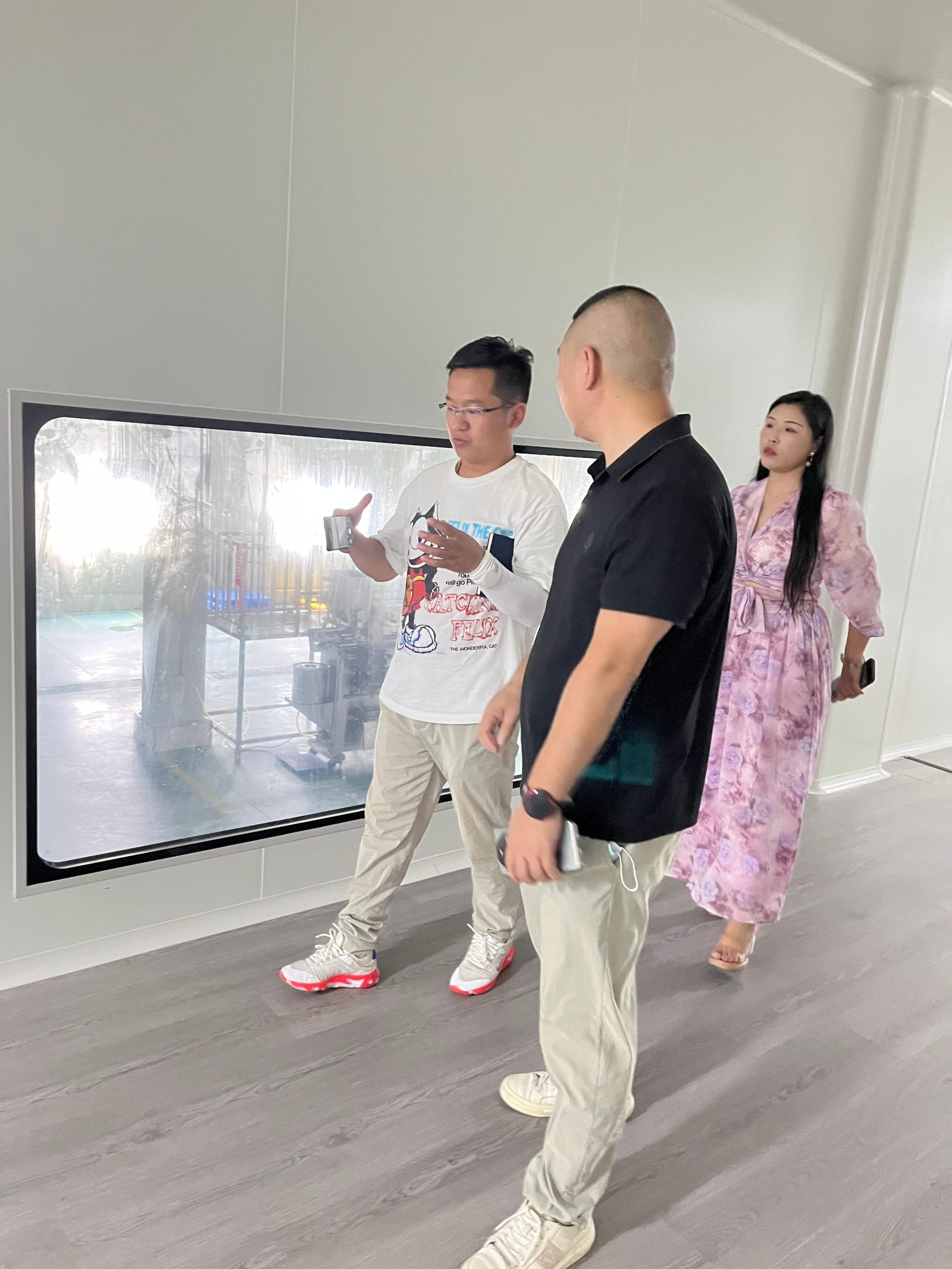 成都王总一行来我司预制菜工厂考察“火锅牛肉片系列”产品 成都王总一行来我司预制菜工厂考察“火锅牛肉片系列”产品项目图